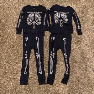 Old navy Halloween pj twin set